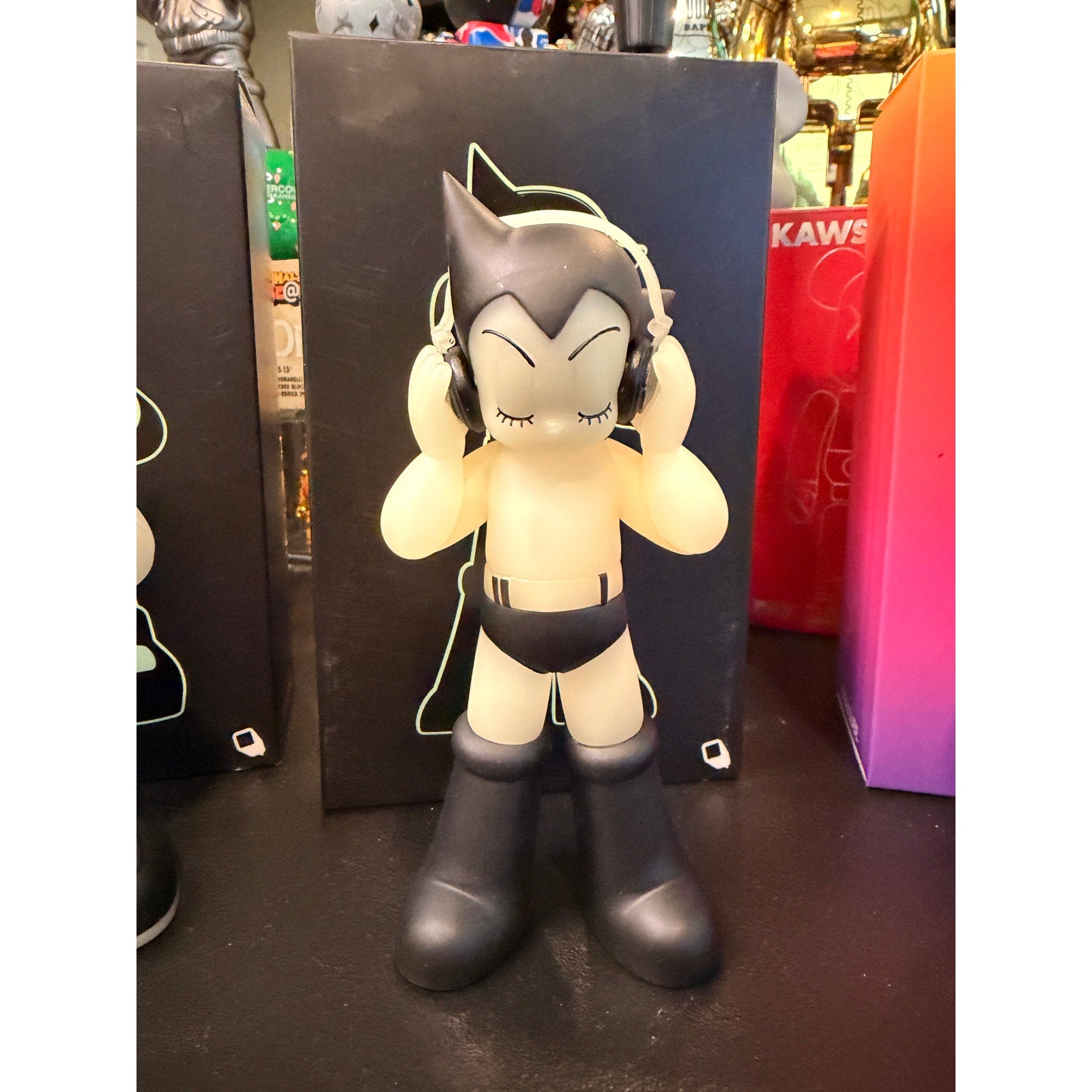 6” Astro Boy DJ Glow in dark edition