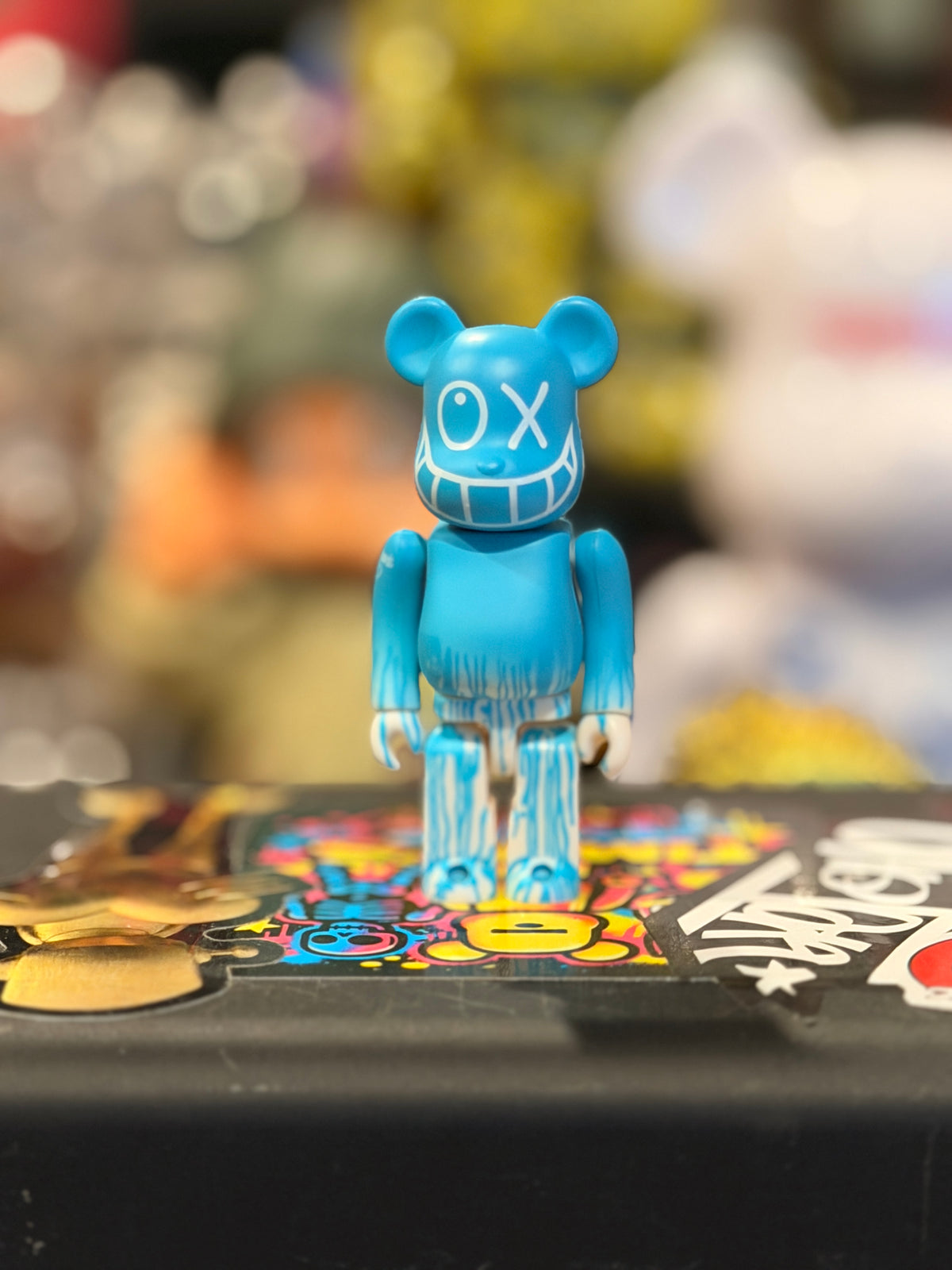 Andre Saraiva X Bearbrick 100% orphan
