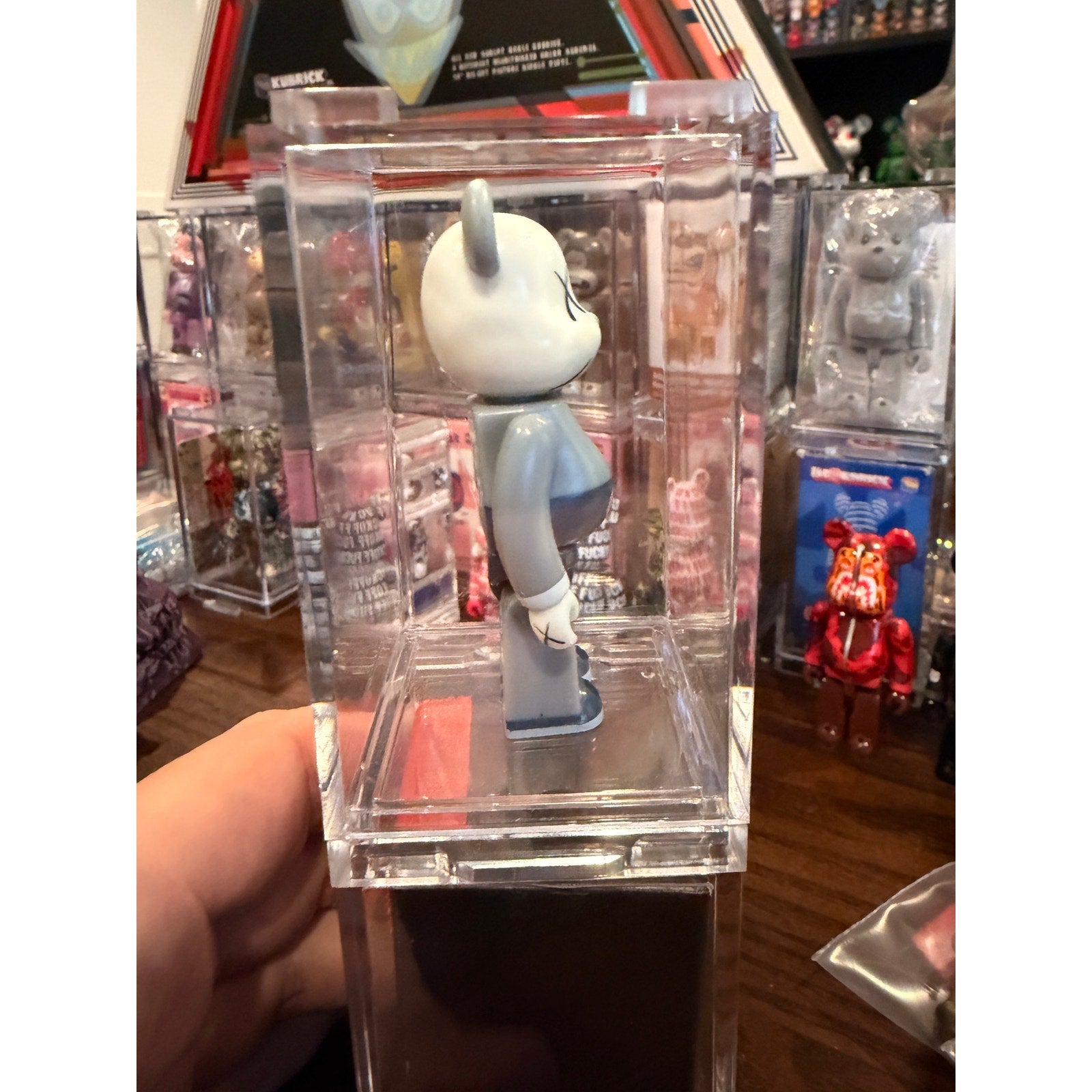 Bearbrick 2006 KAWS Orignal fake