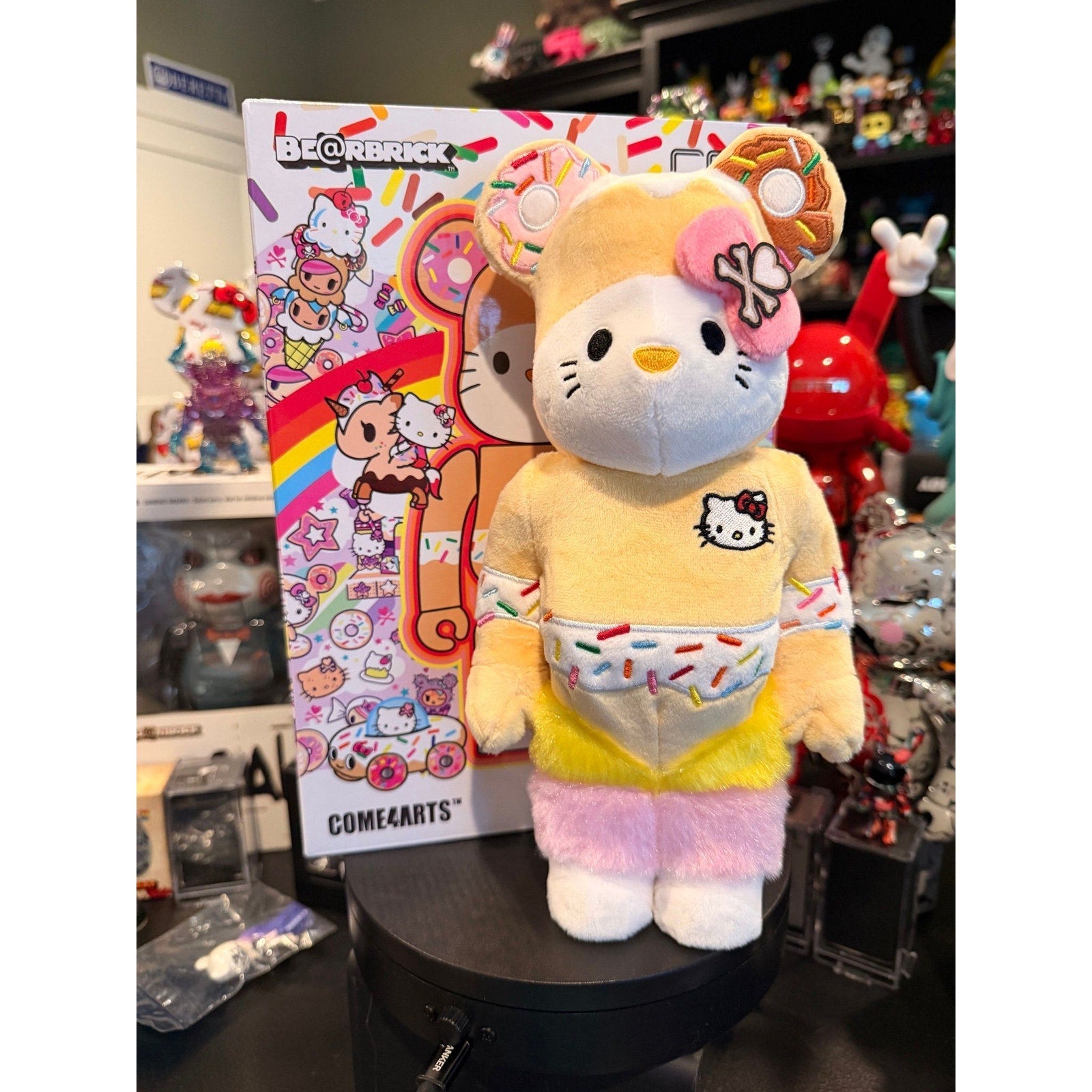 Bearbrick Tokidoki Hello Kitty costume 400%