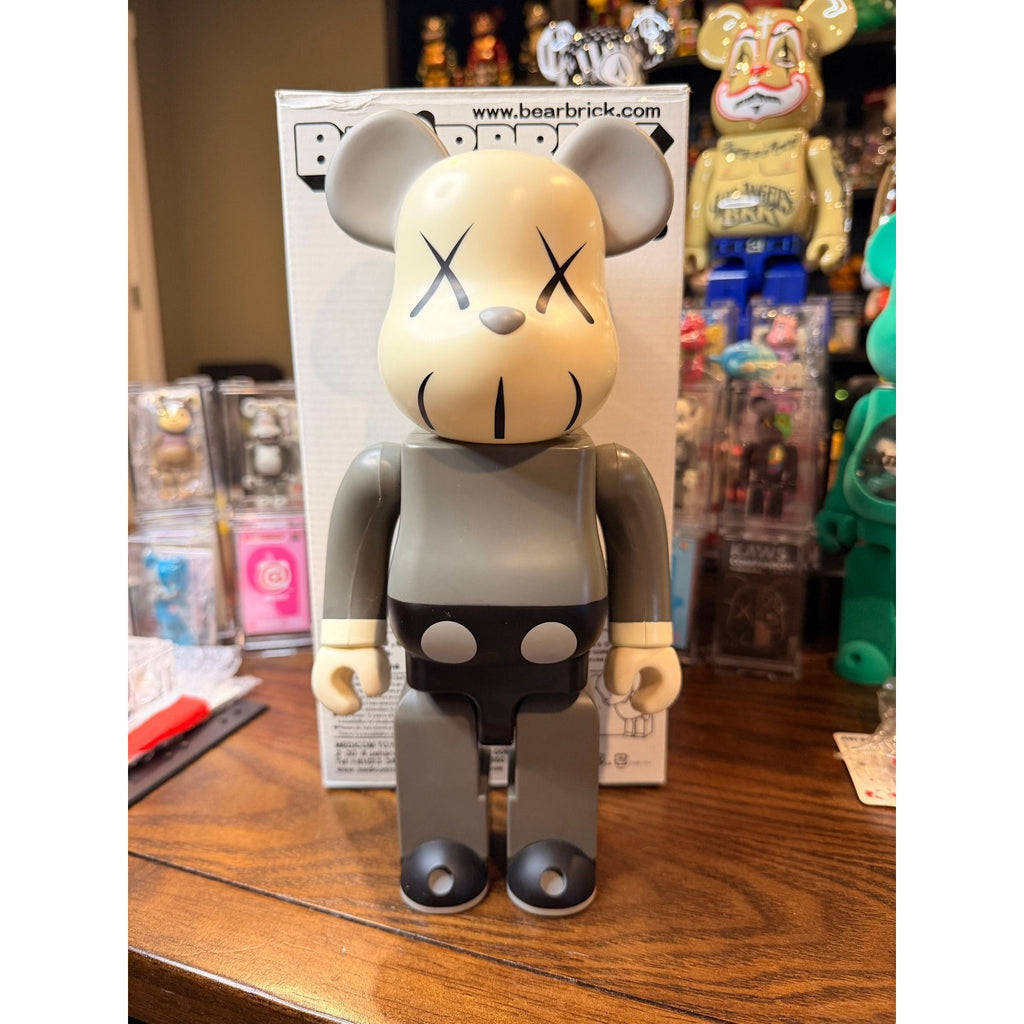 KAWS 400% 2002
