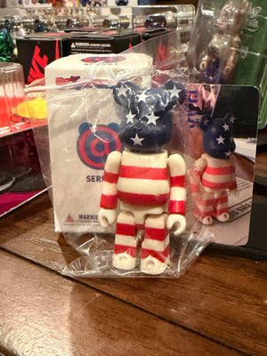 Bearbrick Series 1 - USA Flag with card and box