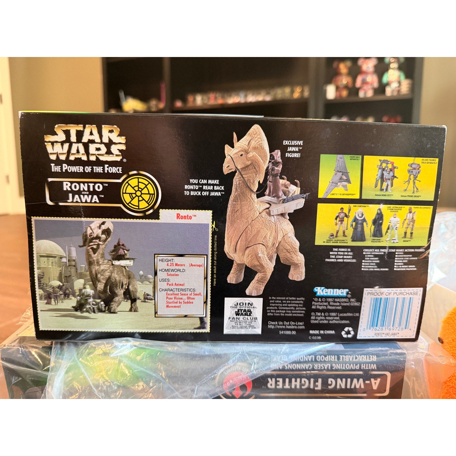 Star Wars Power of the Force Ronto and Jawa New in Box 1997 - Dinged Corners