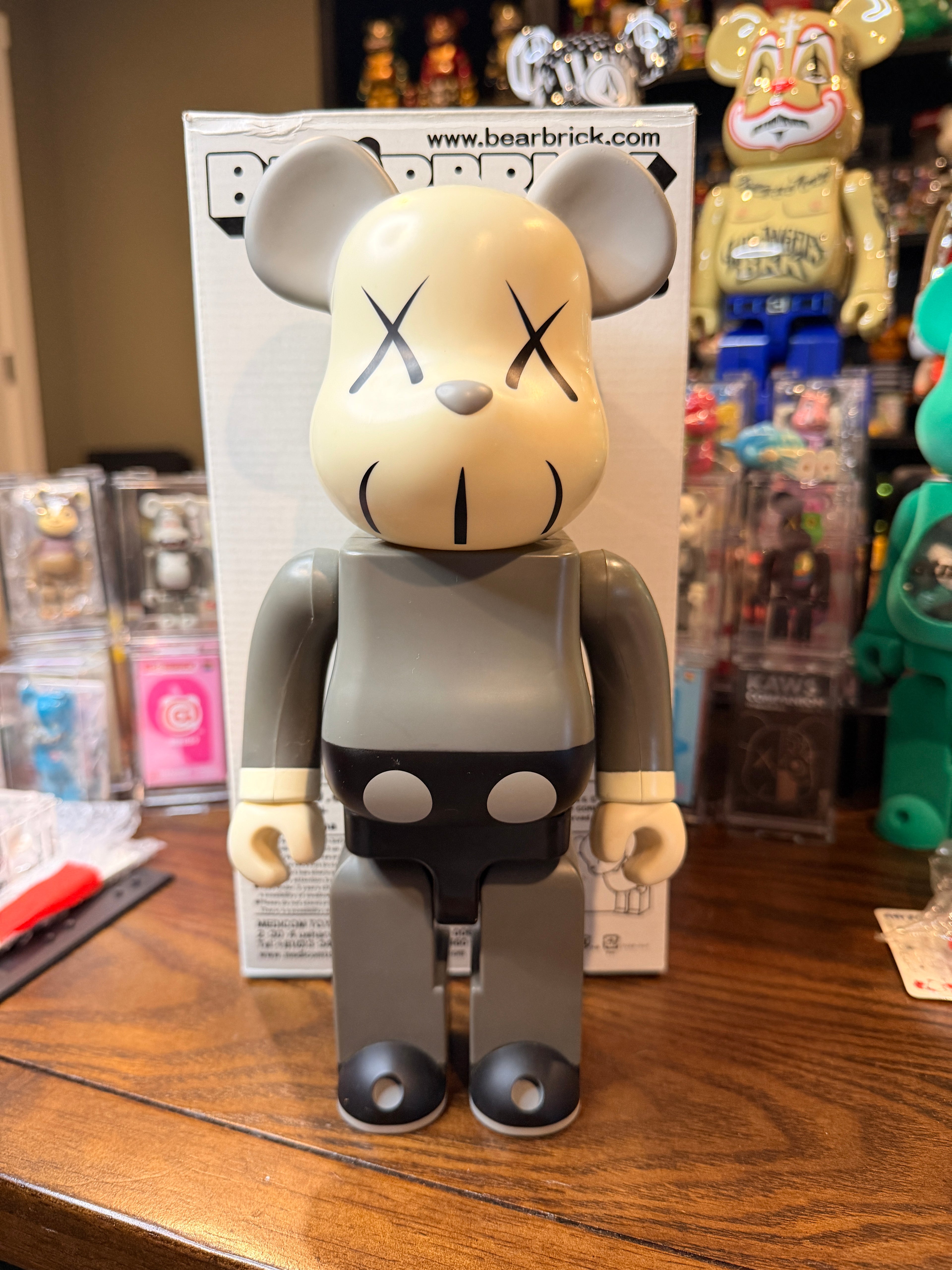 KAWS 400% Bearbrick 2002