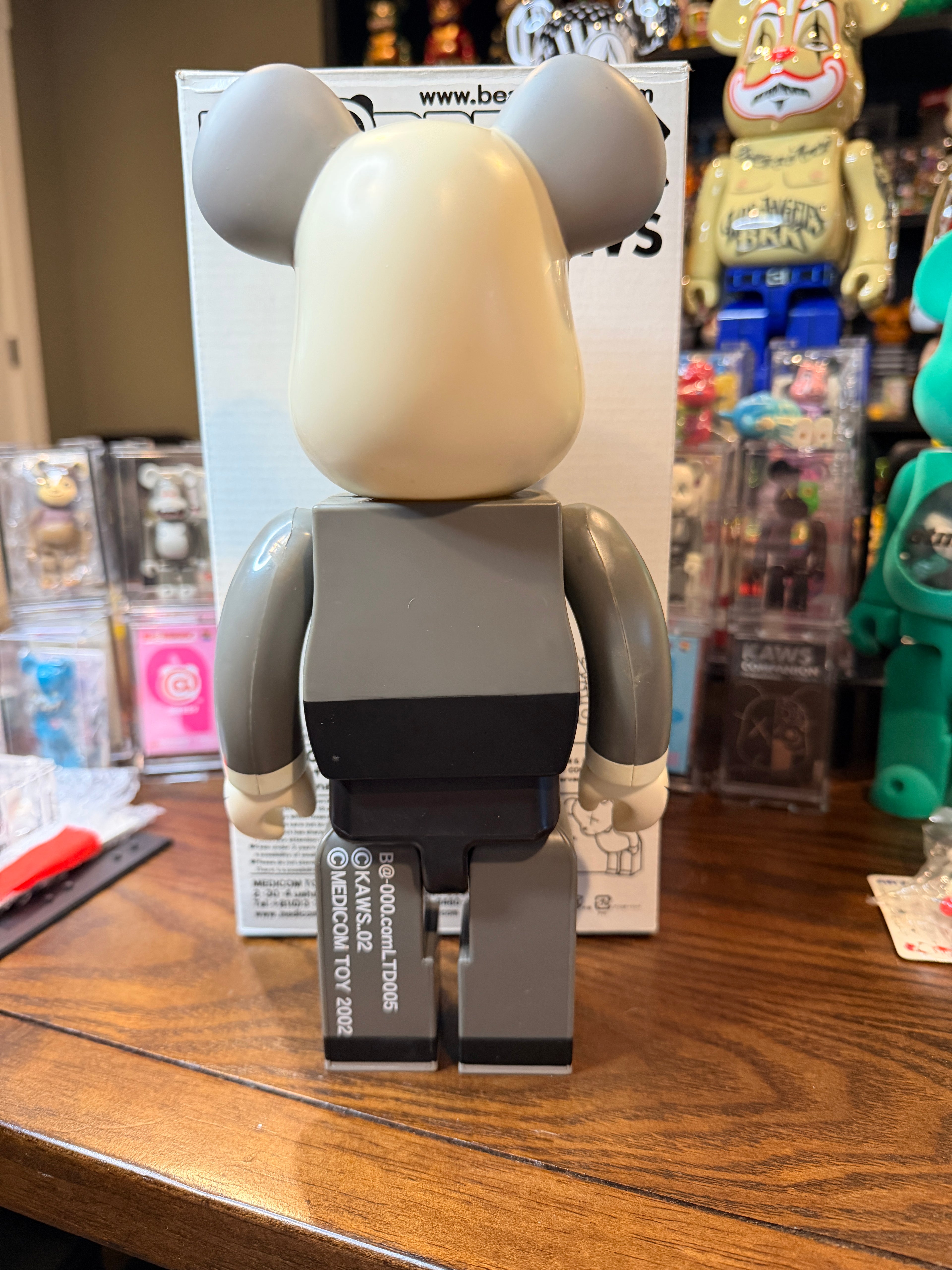 KAWS 400% Bearbrick 2002